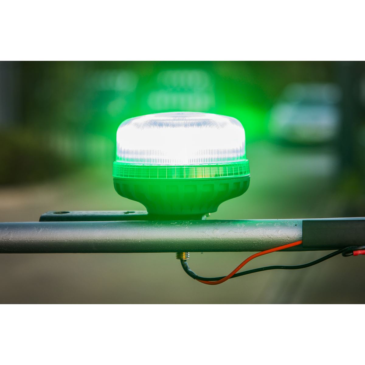 Sealey WB951LEDG Warning Beacon SMD LED 12/24V 12mm Bolt Fixing - Green