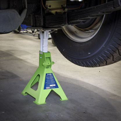 Sealey VS2003HV Ratchet Type Axle Stands (Pair) 3 Tonne Capacity per Stand - Hi-Vis Green