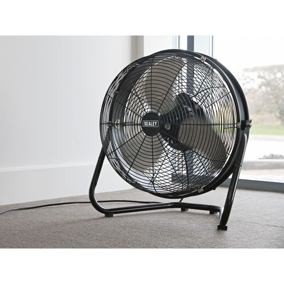 Sealey HVF18IS Industrial High Velocity Floor Fan with Internal Oscillation 18"