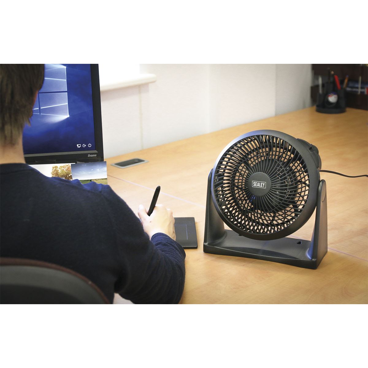 Sealey SFF08 Desk/Floor Fan 3-Speed 8" 230V