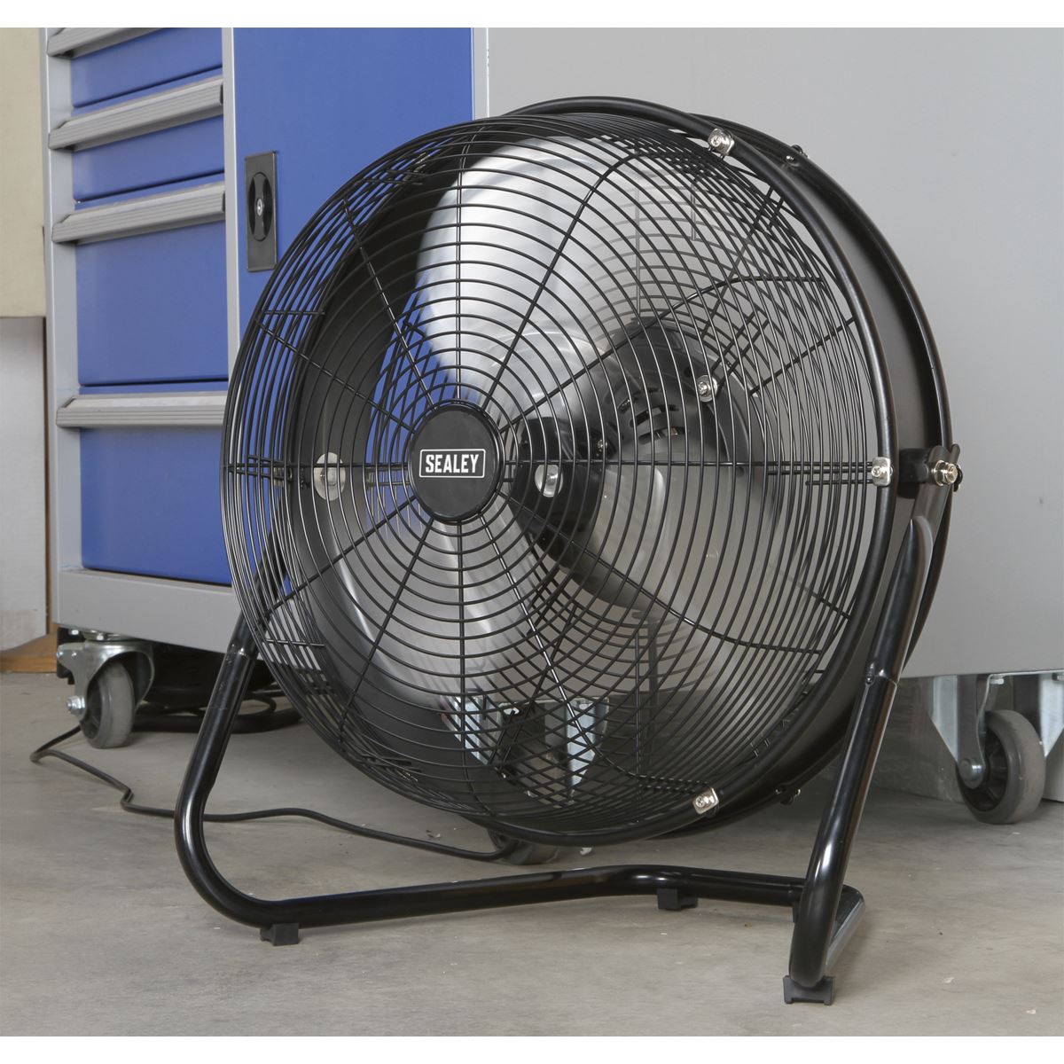 Sealey HVF18IS Industrial High Velocity Floor Fan with Internal Oscillation 18"