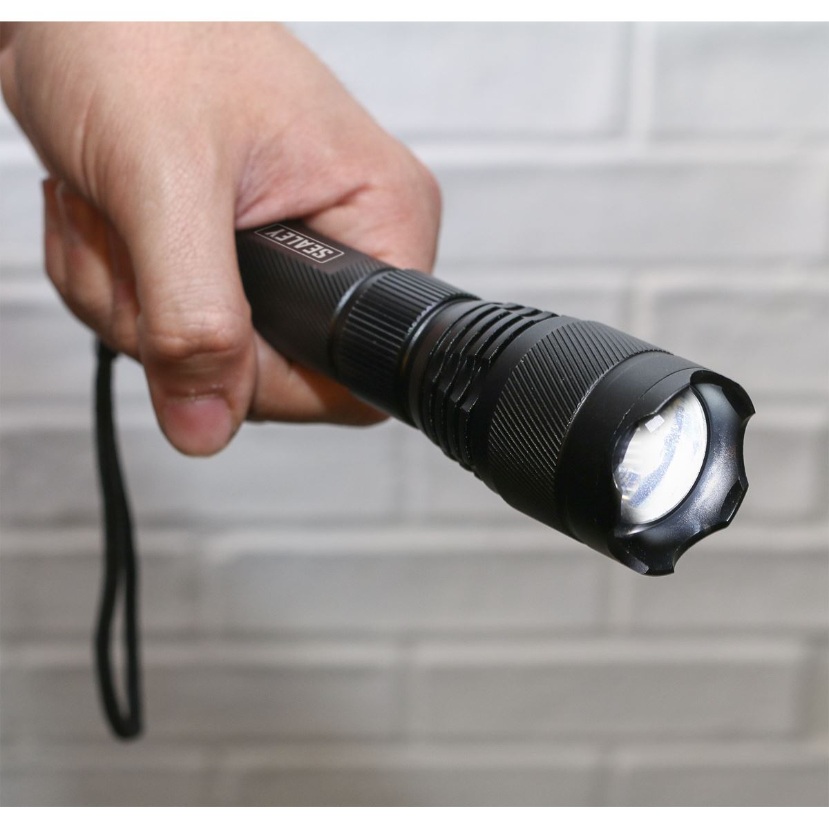 Sealey LED449 Aluminium Torch 10W SMD LED Adjustable Focus Rechargeable