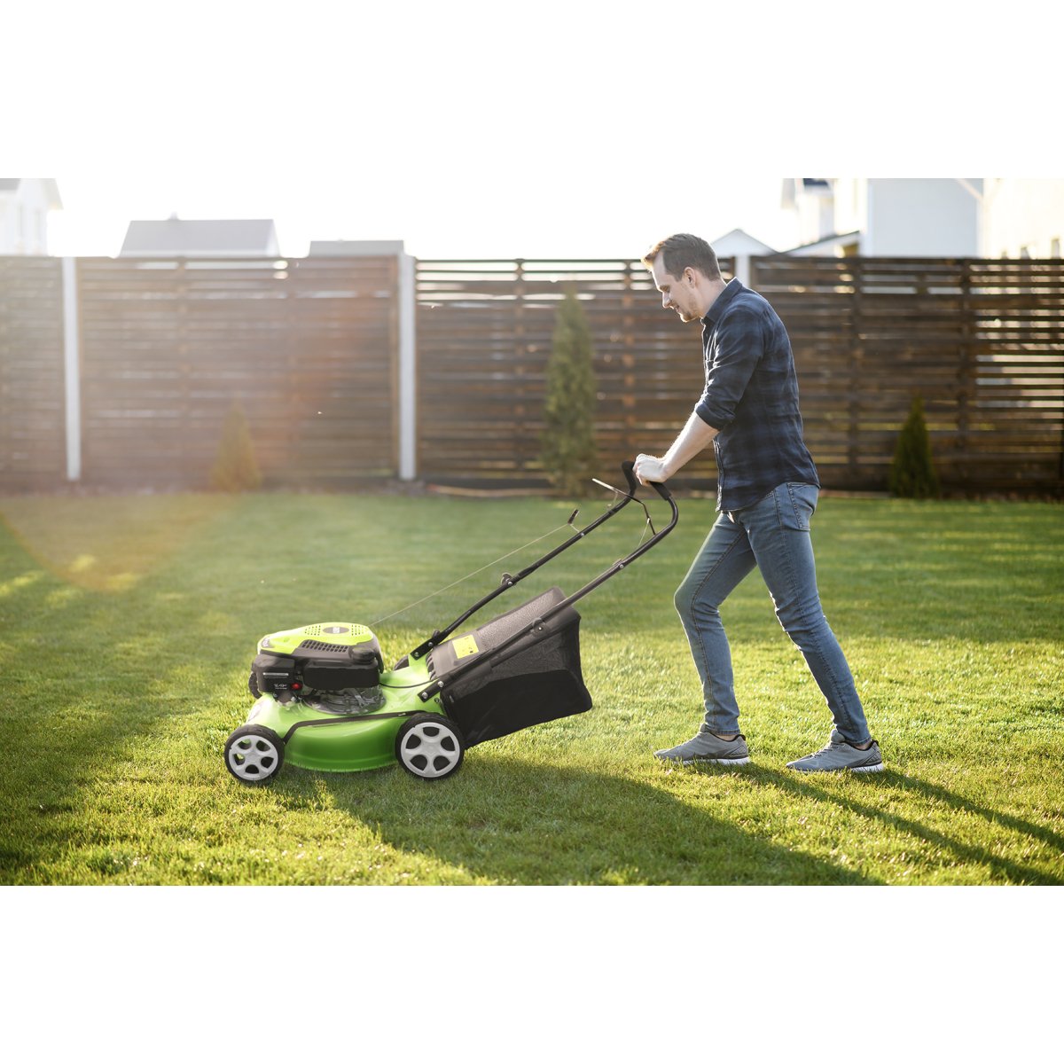 Dellonda DG100 Hand - Propelled Petrol Lawnmower Grass Cutter 132cc 16"/40cm 4 - Stroke