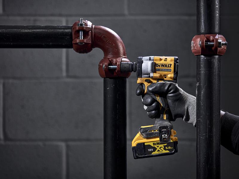 Dewalt DCF922P2T XR BL 1/2in Impact Wrench 18V 2 x 5.0Ah Li - ion - McCormickTools