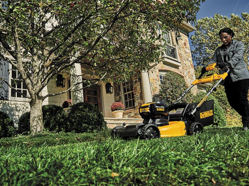 Dewalt DCMSP564N XR Brushless Self - Propelled Lawnmower 53cm 36V Bare Unit