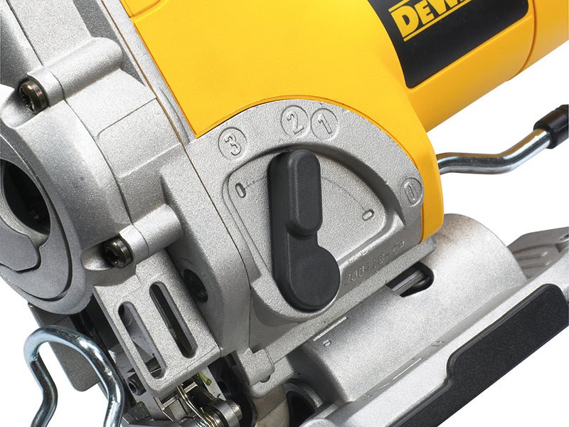 Dewalt DW331K Heavy - Duty Jigsaw 701W 240V