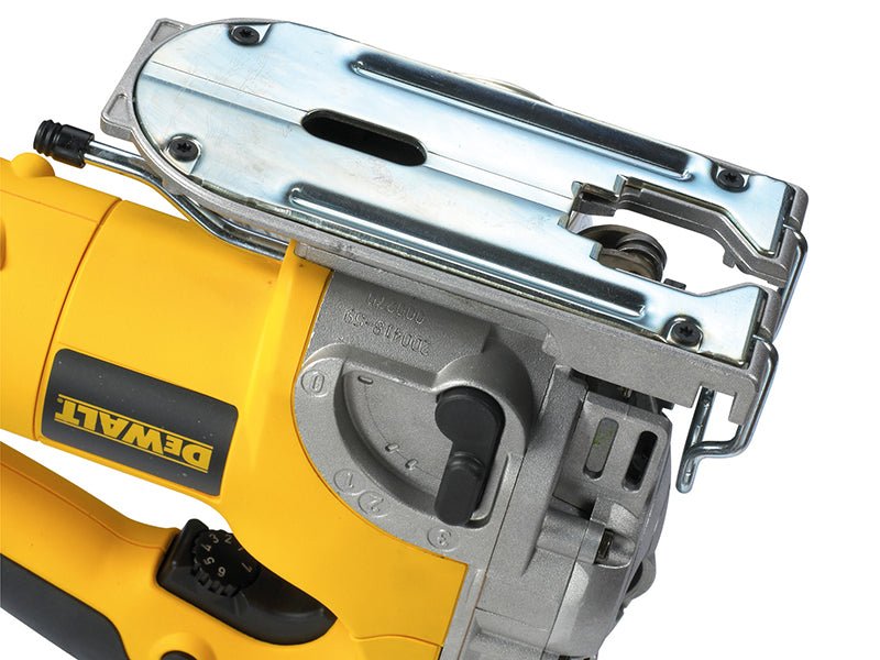 Dewalt DW331K Heavy - Duty Jigsaw 701W 240V