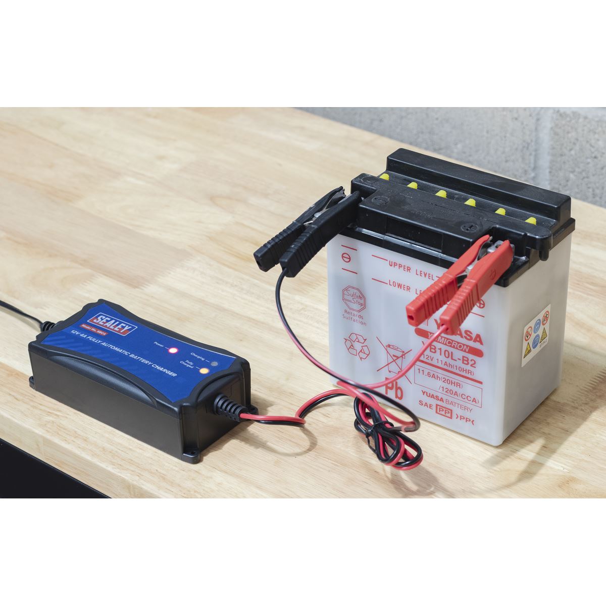 Sealey SBC4 Battery Maintainer Charger 12V 4A Fully Automatic-McCormickTools