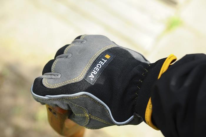 Ejendals Tegera Pro 9205 Macrothan® Leather Padded Palm Gloves